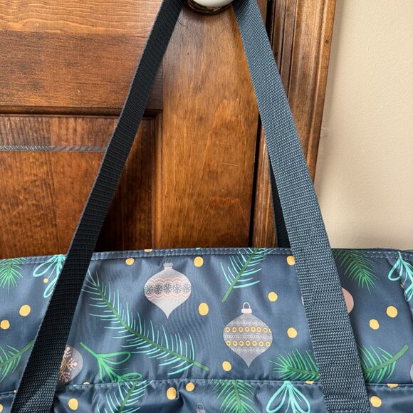 Thirty-One Green w/Christmas Holiday Ornaments Insulated Tote w/Zipper Close - Picture 5 of 14